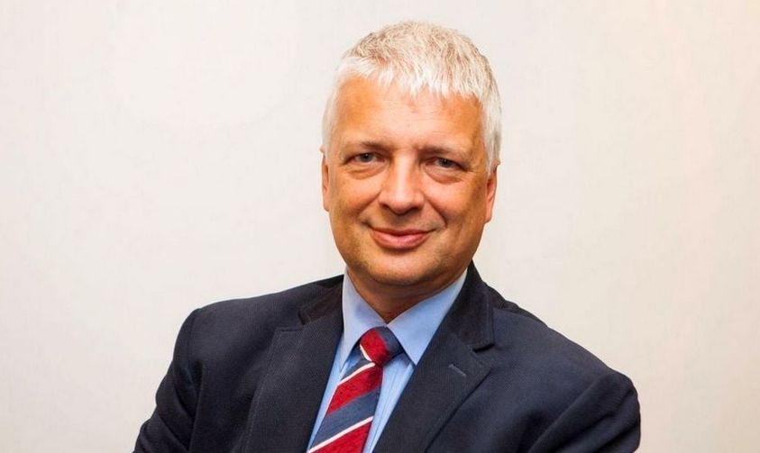 Prof. dr hab. Robert Gwiazdowski